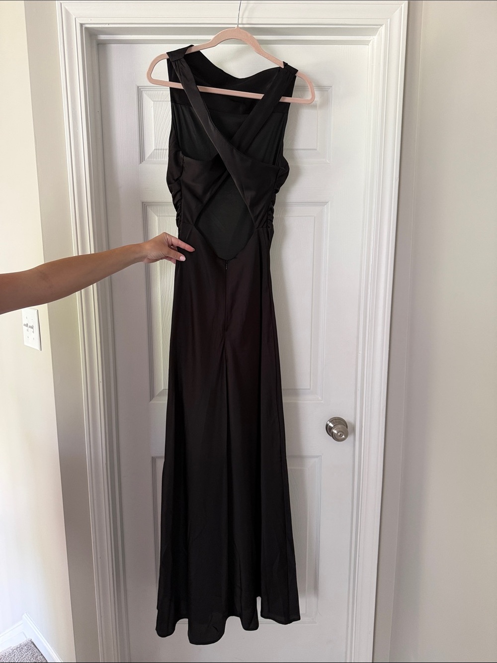 Lulu's Black Backless Cross-Back Maxi Dress